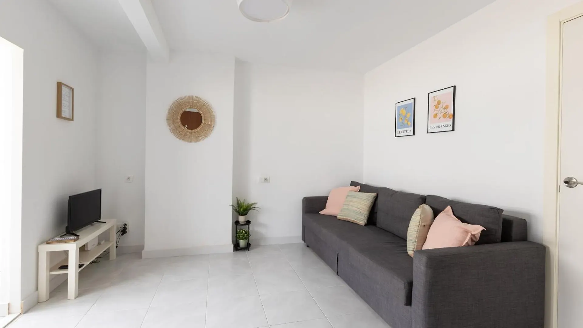 Flat At 15' Walk From The City Centre Tarragona